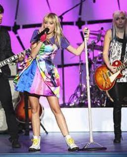 lets get grazy - poze miley cyrus si hannah montanna