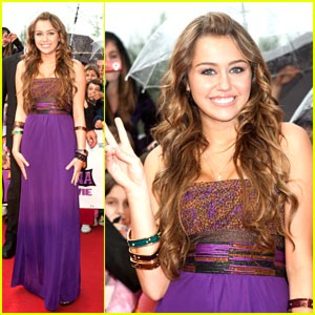miley-cyrus-rome-hm-premiere - poze cu miley