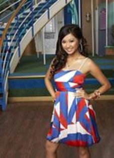 11224322_AIJLHOYEI - brenda song