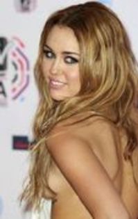 24941111_SHFVPDWMF - miley 6