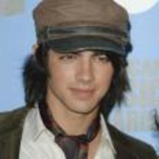 Joe_Jonas_1230320873_2 - poze  jonas