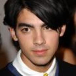 Joe_Jonas_1253628958_2 - poze  jonas