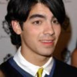 Joe_Jonas_1253628958_3 - poze  jonas