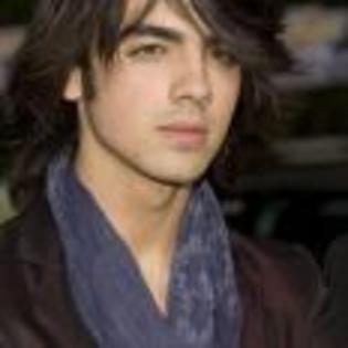 Joe_Jonas_1253628958_4