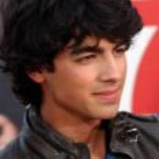 Joe_Jonas_1253628978_2