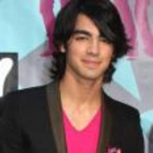 Joe_Jonas_1253629015_3