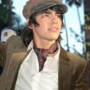 Joe_Jonas_1253629243_0