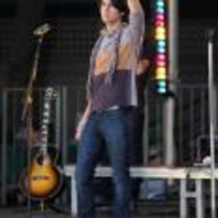 Joe_Jonas_1253629316_2 - poze  jonas