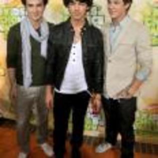 Joe_Jonas_1264193168_0