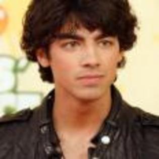 Joe_Jonas_1264193168_3