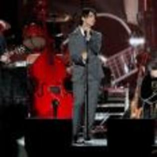 Joe_Jonas_1264188972_1