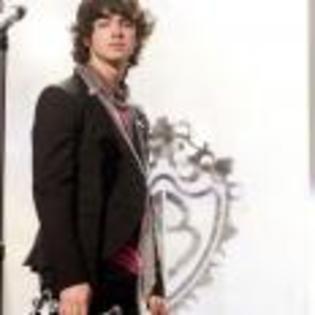 Joe_Jonas_1264189098_1