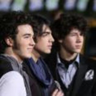 Joe_Jonas_1264189330_0