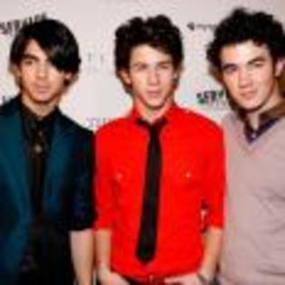 Joe_Jonas_1264189508_0