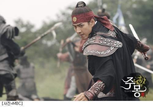 13109082_WGWTLSBER - bq---jumong---qb