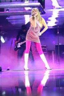 hana montana - poze miley cyrus si hannah montanna