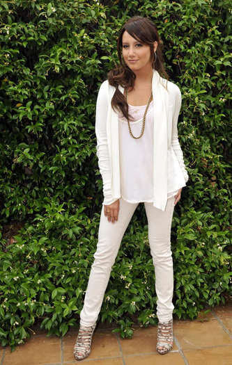 Ashley (6)