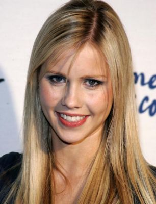 Claire (18) - Claire Holt