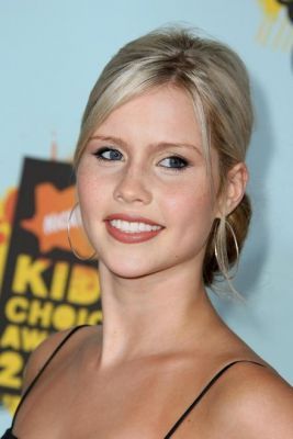 Claire (41)