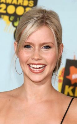 Claire (44)