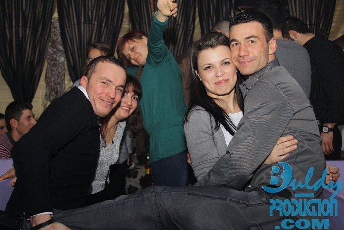 club cool 127 - Club Cool 8 ianuarie