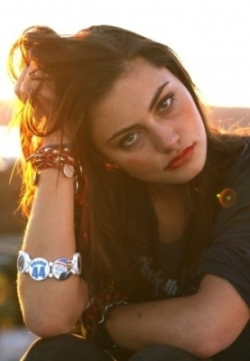 Phoebe (4) - Phoebe Tonkin