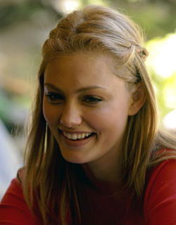 Phoebe (2)