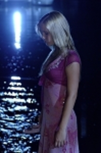 Claire (41)