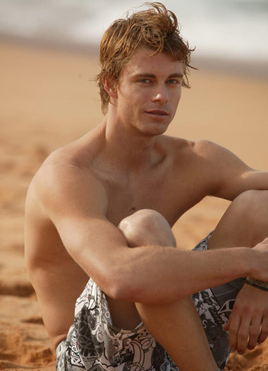 Luke (10) - Luke Mitchell