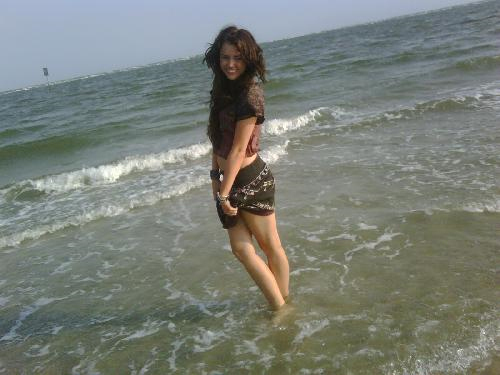 24731457_AAJZJKNFT - Miley