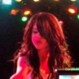 28290777_YBFYZCTQW - selena 48