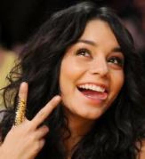 SPQZRREVHMHCZGBVQCD - Vanessa Hudgens