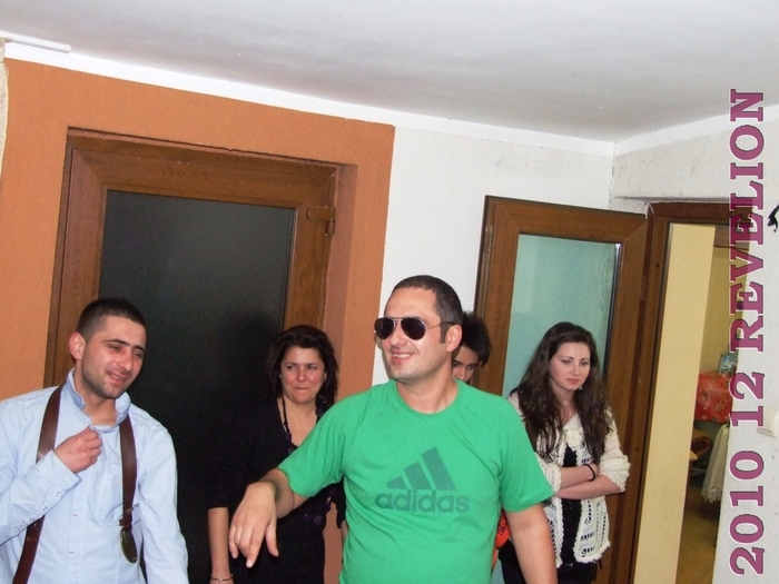 DSCF2853 - 2010 12 REVELION