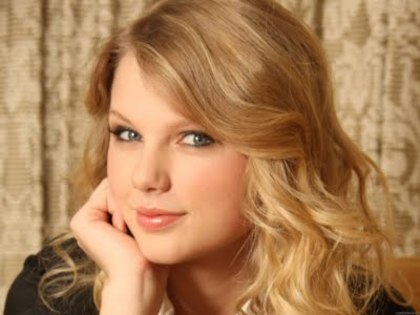 Taylor_Swift_Wallpaper_2 - Taylor Swift