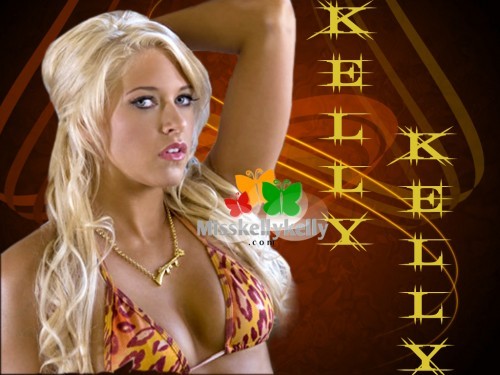 WWE-Golden-Girl-Barbie-Blank-Wallpaper-500x375
