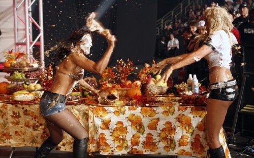 Kelly-Kelly-Spoiling-Party-of-Layla-500x312