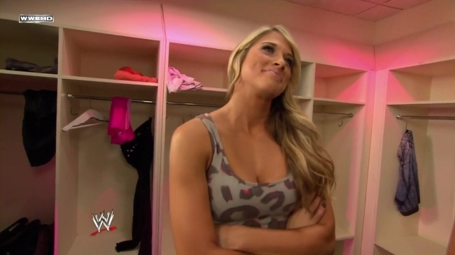 normal_WWE_SuperStars_BackStage_Segment_Beth_vs_Rosa_720p_AC3_5_1_x264_mkv_000008909
