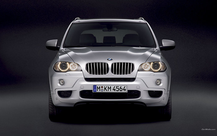 BMW_X5_M_Sports_Package_03_1680x1050