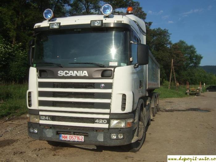 Camioane-Scania-124%20la-698-0[2] - scania