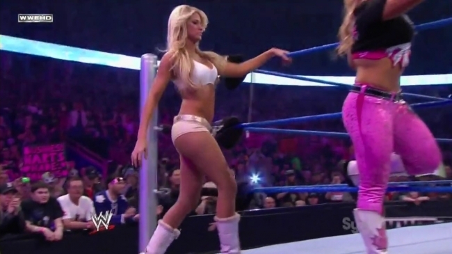 normal_WWE_SmackDown_10_22_10_Michelle_McCool_Layla_vs_Kelly_Kelly_Natalya_720p_AC3_5_1_x264_mkv_000