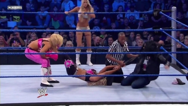normal_WWE_SmackDown_10_22_10_Michelle_McCool_Layla_vs_Kelly_Kelly_Natalya_720p_AC3_5_1_x264_mkv_000