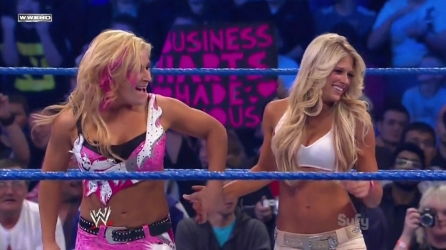 normal_WWE_SmackDown_10_22_10_Michelle_McCool_Layla_vs_Kelly_Kelly_Natalya_720p_AC3_5_1_x264_mkv_000