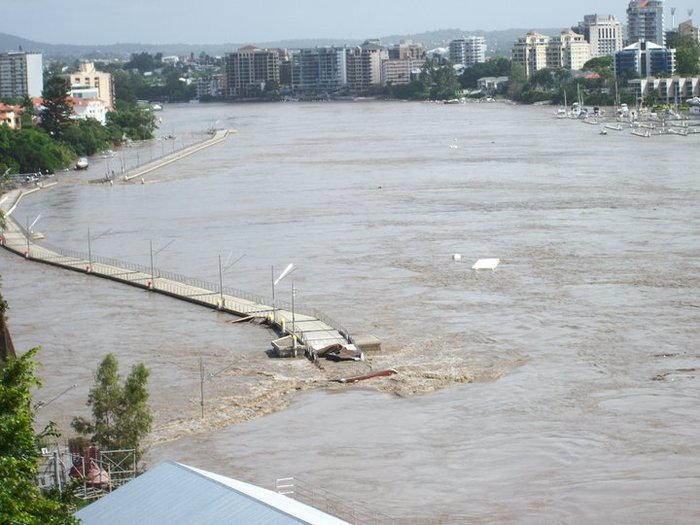  - Inundatii - Ianuarie 2011