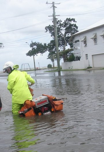 vine postasul...:) - Inundatii - Ianuarie 2011