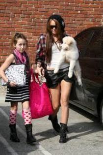 noha cyrus and miley cyrus - poze cu diverse vedete