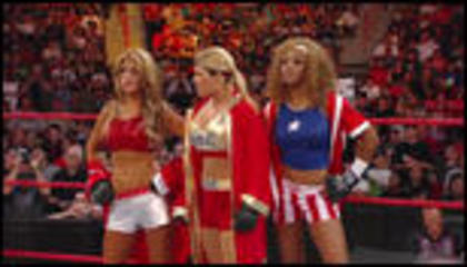 2045077_image007 - 6 Divas Mayweather Melee Match