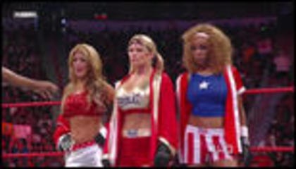 2045081_image011 - 6 Divas Mayweather Melee Match