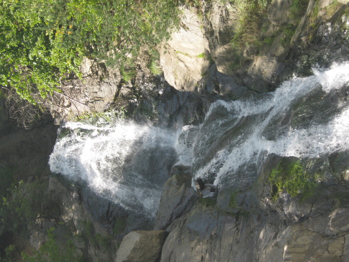 cascada Lotrisor