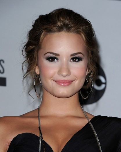Demi+Lovato+2010+American+Music+Awards+Nominations+4XsXbrISU6Ll - for demzzsweetremember