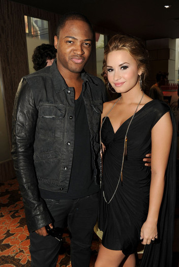 Demi+Lovato+2010+American+Music+Awards+Nominations+M84SXI5YOngl - for you